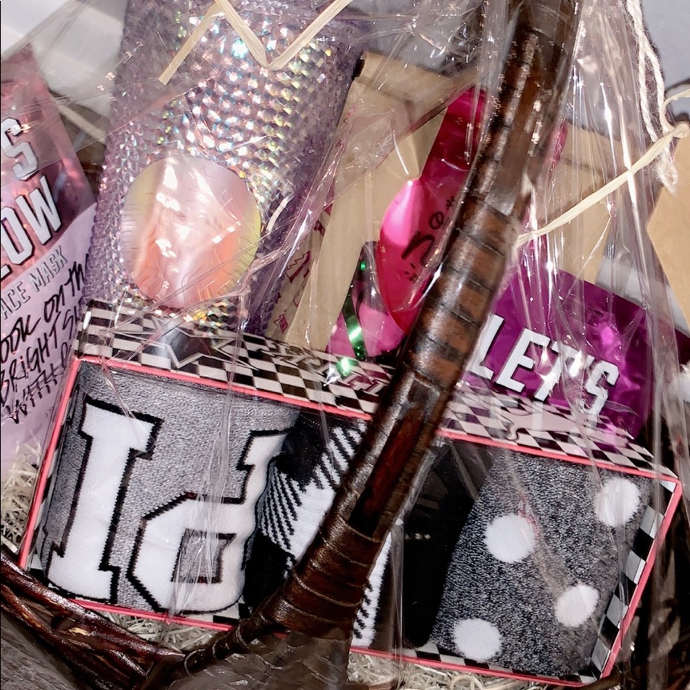 Holiday Gift Basket